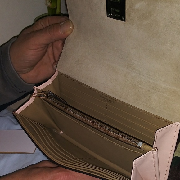 Michael Kors Wallet - Picture 2 of 2